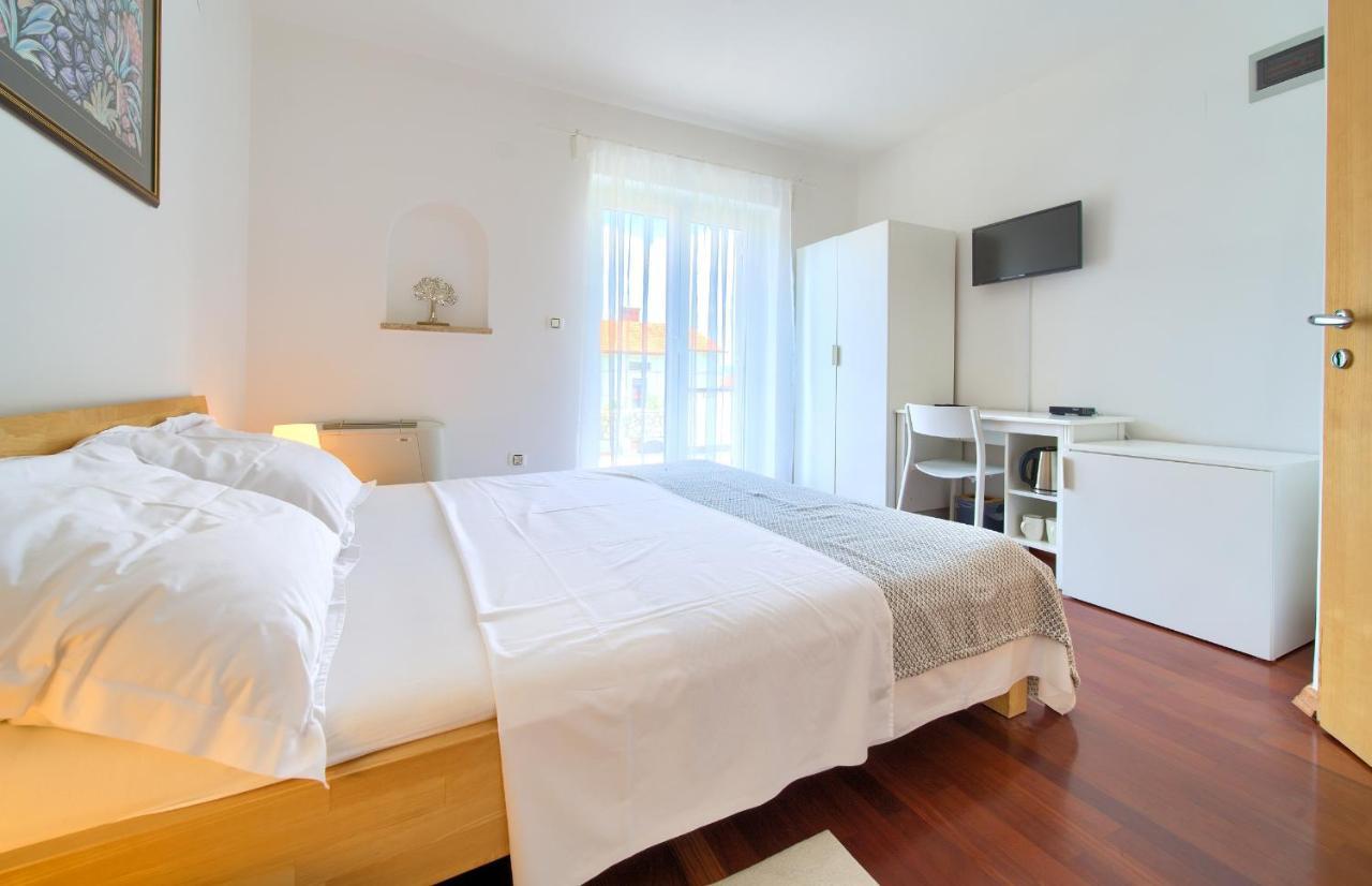 Bed&Breakfast Lucija Bed and Breakfast Punat Exterior foto